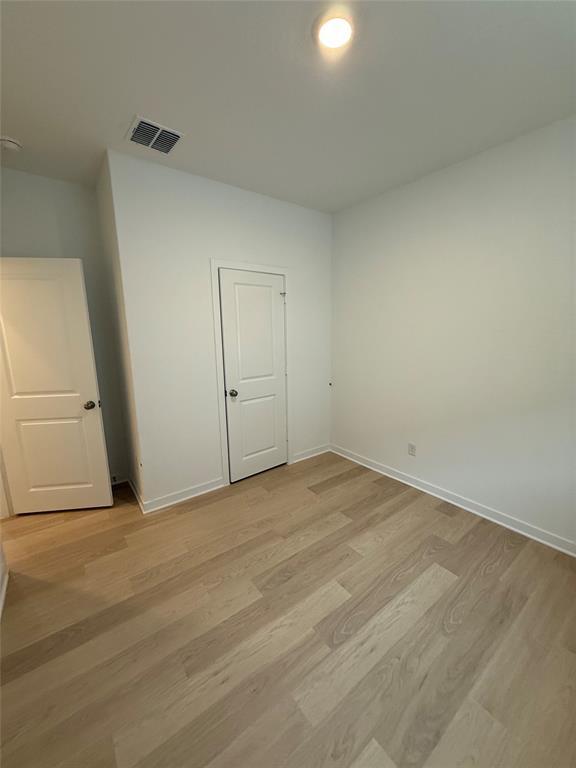 Building Photo - 138 Golden Bell Wy