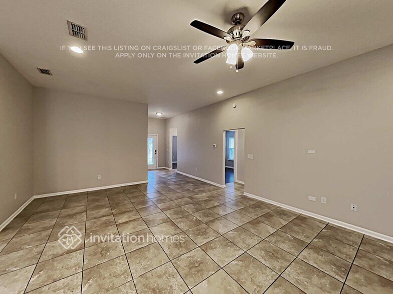 Building Photo - 306 Colorado Springs Way