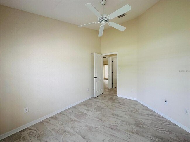 Building Photo - 14017 Wenzel Ave