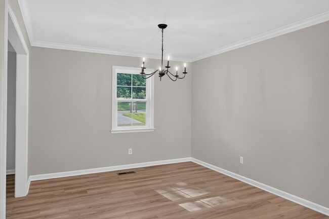 Building Photo - 9512 Heathwood Dr