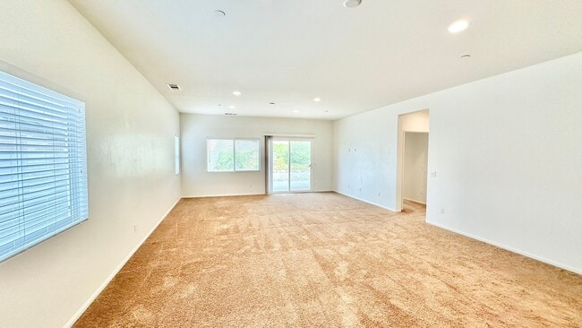 Building Photo - Lovely Two Story Home in the Newer Communi...