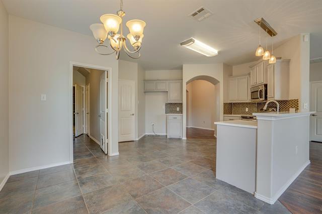 Building Photo - 4717 Hidden Pond Dr