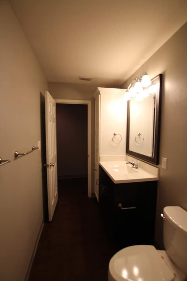 Building Photo - Tour Today! Must see 3 Bedroom 2 Bath Dupl...