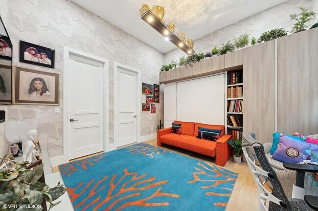 Building Photo - 8533 N Native Dancer Rd