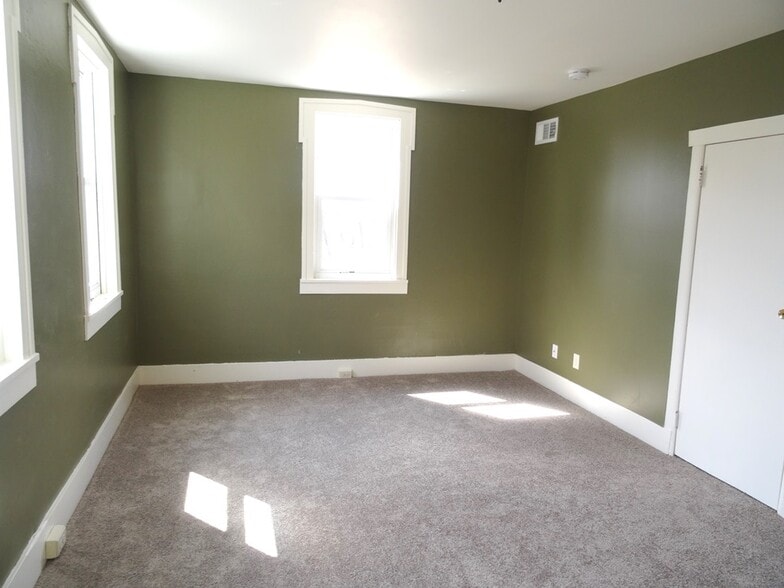 Building Photo - 1390 Mount Joy Rd