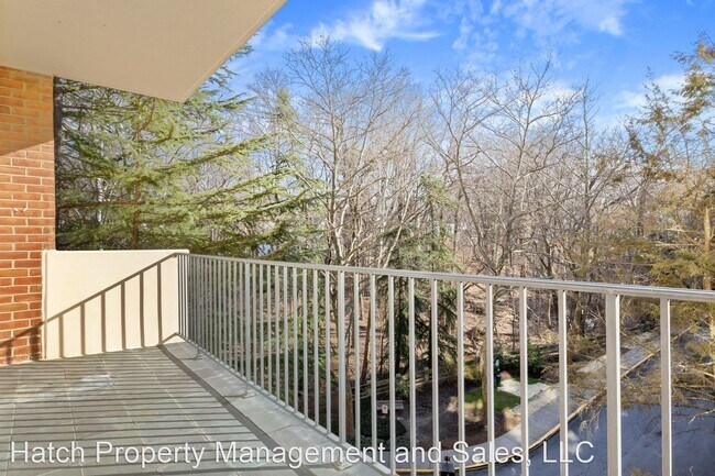 Building Photo - 3 br, 2 bath House - 8101 Connecticut Ave....
