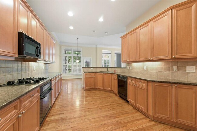 Building Photo - 5826 Riverstone Cir