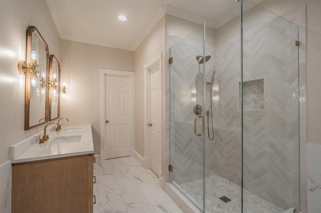 Building Photo - 4110 McKinney Ave