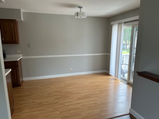 Building Photo - 425 Fernwood Ct