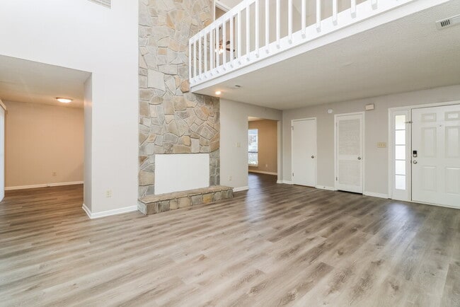 Building Photo - 20 Briar Gate Ln