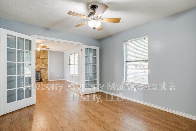 Building Photo - 1113 Gifford Dr