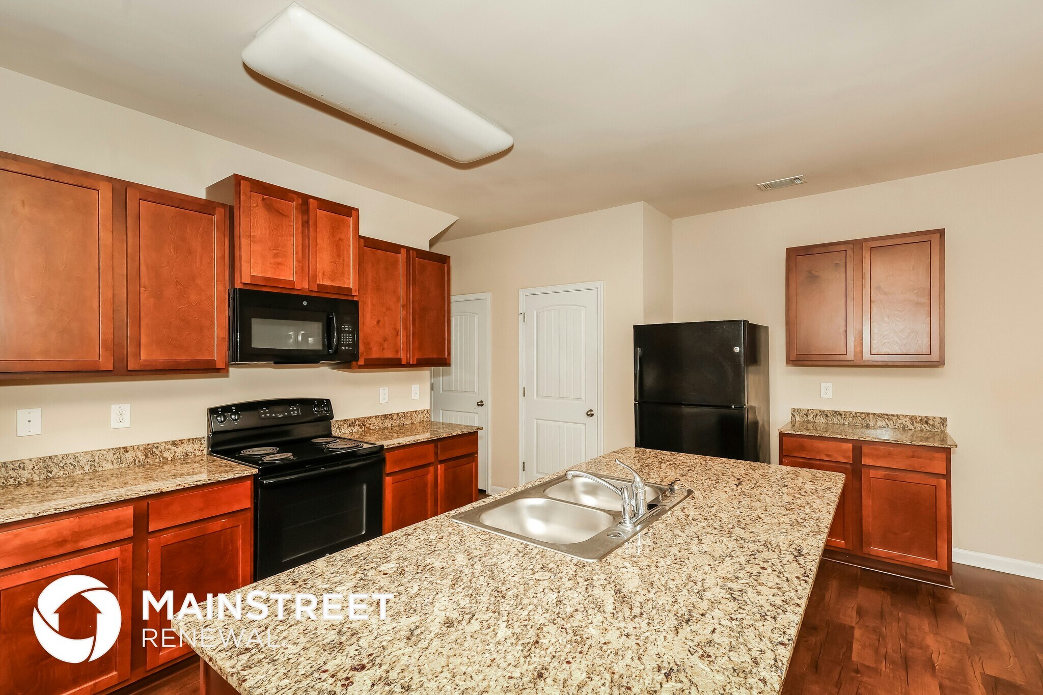 Building Photo - 2889 S Hills