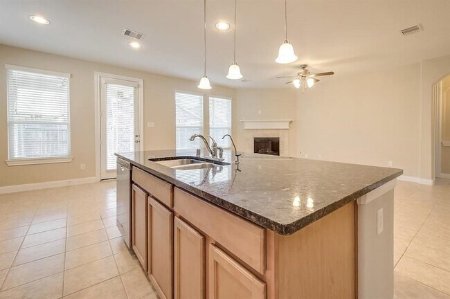 Building Photo - 22614 Birch Ridge Meadow Dr
