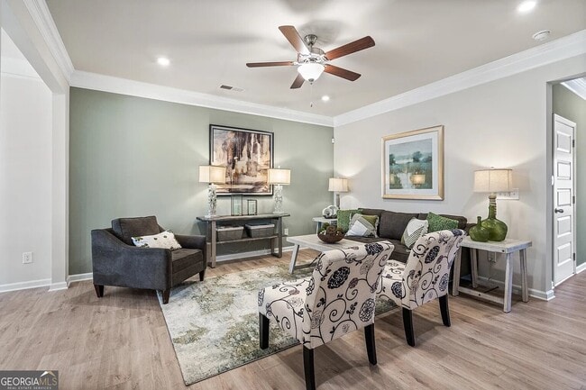 Building Photo - 315 Skye Ln