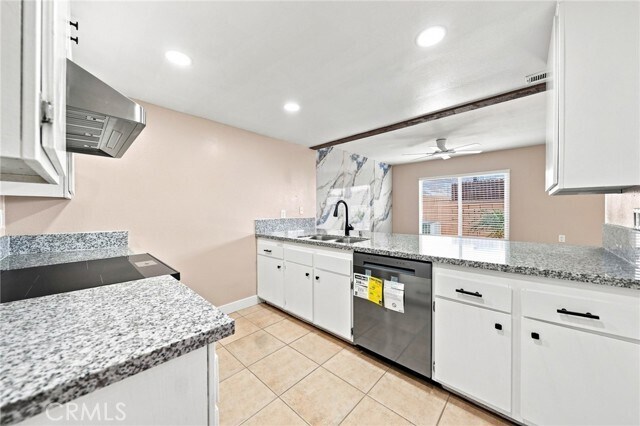 Building Photo - 6461 Casa Verde Dr
