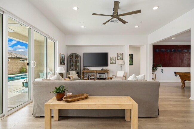 Building Photo - 81887 Via Encinitas