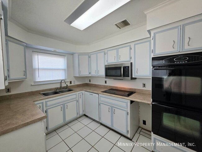 Building Photo - 1813 Mc Donald St