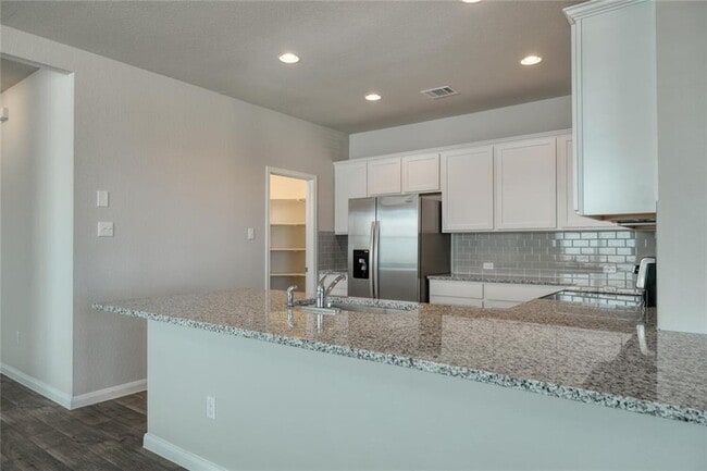 Building Photo - 105 Ashford Way