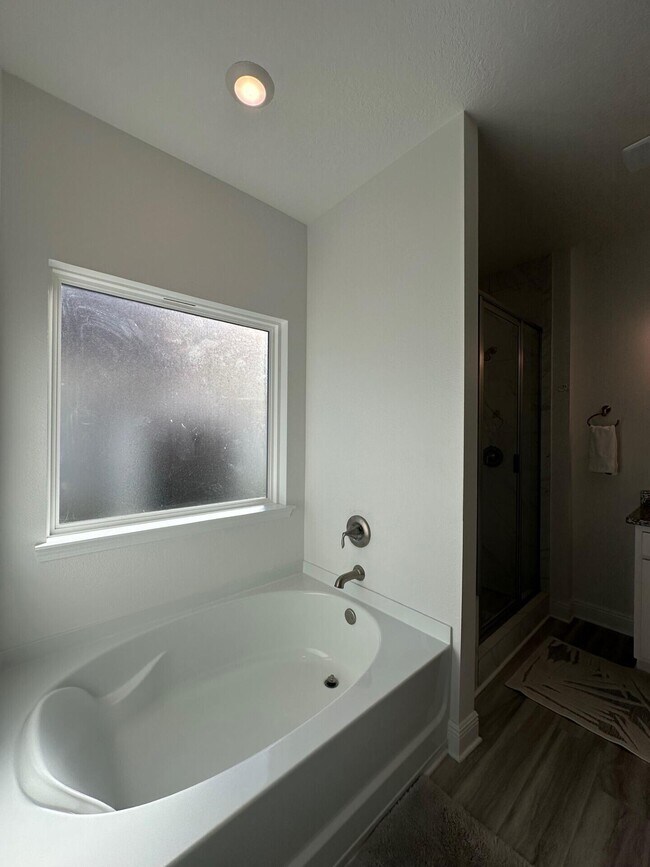 Building Photo - 7 Nest Ln