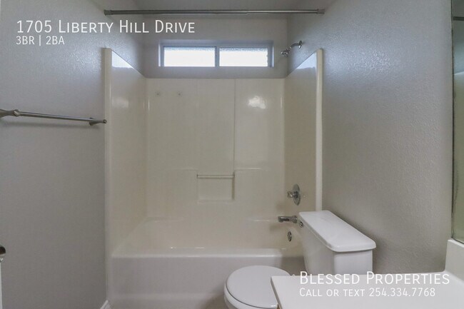 Building Photo - 1705 Liberty Hill Dr