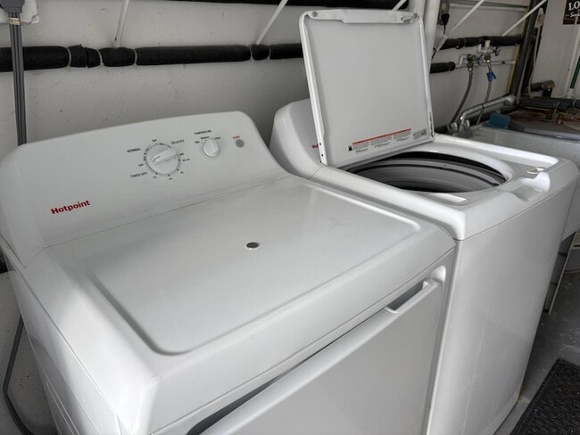 Building Photo - 374 Camden P