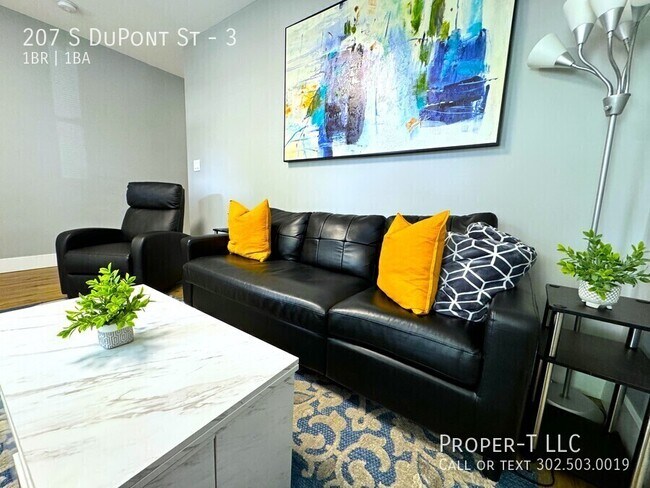 Building Photo - 207 S Dupont St