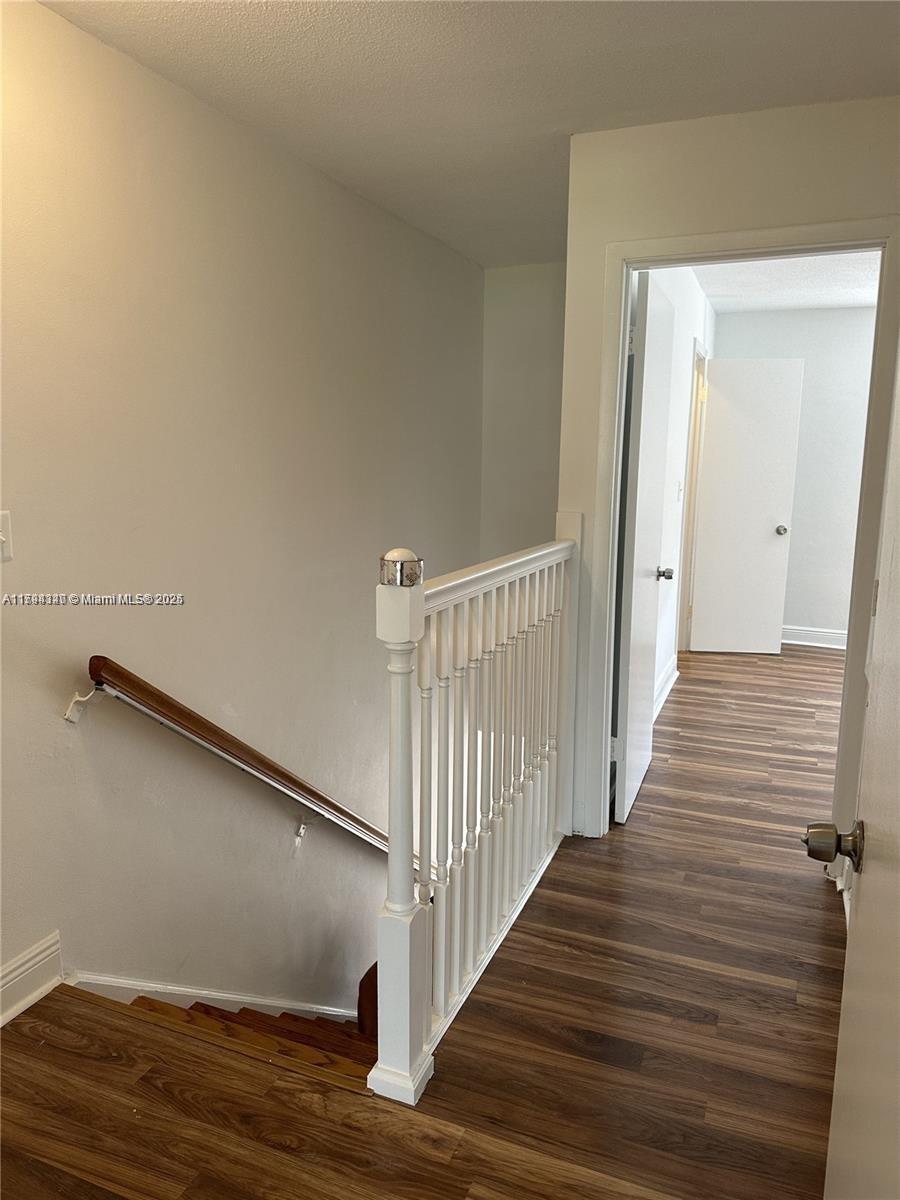 Building Photo - 8605 NW 35th Ct