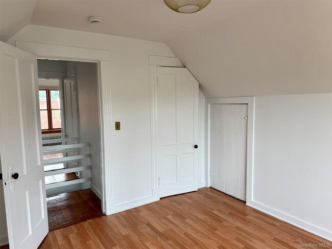 Building Photo - 12 Villard Ave