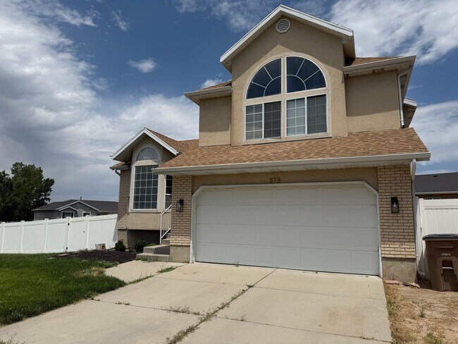 Building Photo - Updated Home in Draper!