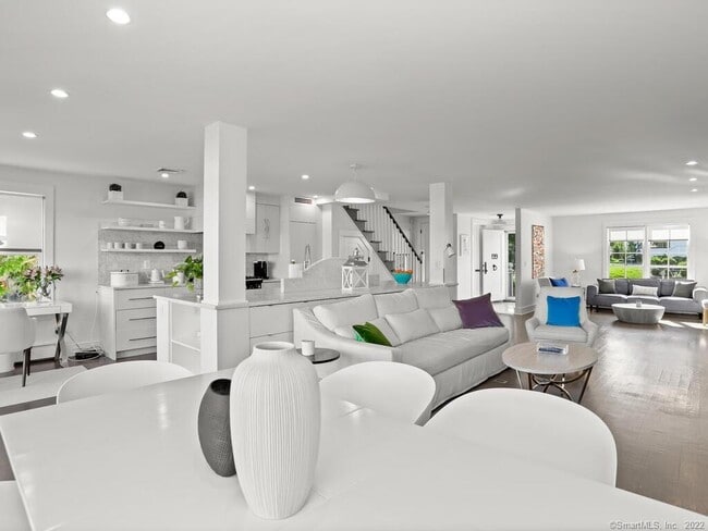 Building Photo - 199 Hillspoint Rd