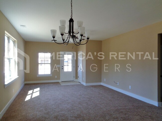 Building Photo - DEPOSIT PENDING!!! Town Home in Gardendale...