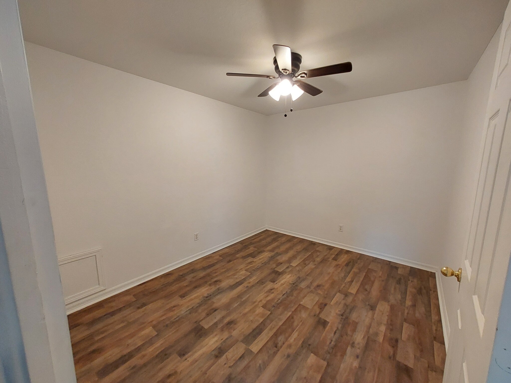 Office/BDRM 4 - 557 Windermere Dr