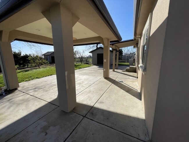 Building Photo - 8302 Bailey Rd