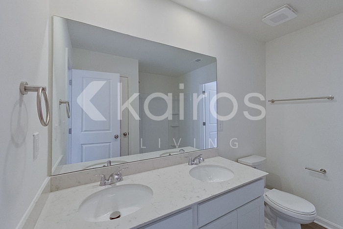 Building Photo - 273 Gaston Cir