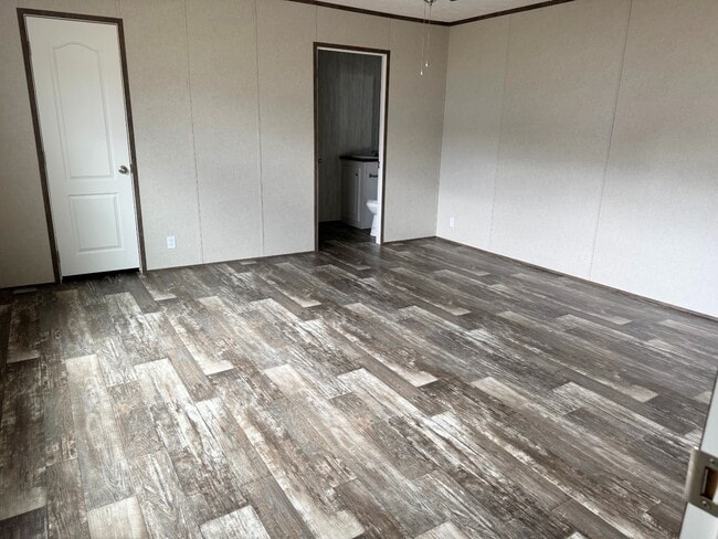 Building Photo - 580 Flatwoods Way