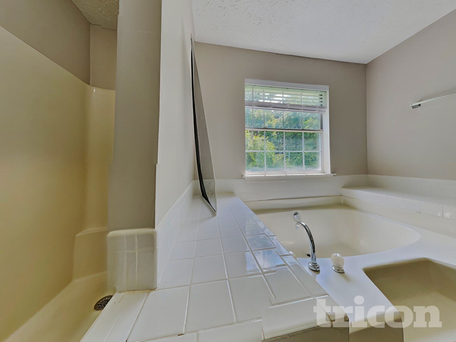 Building Photo - 1621 Smithson Dr