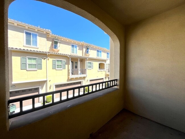 Building Photo - 3105 Marigold Cir