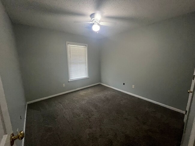 Building Photo - 14163 River Point Cir
