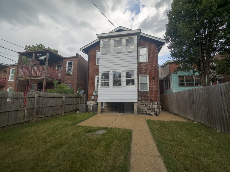 Building Photo - 3626 Montana St