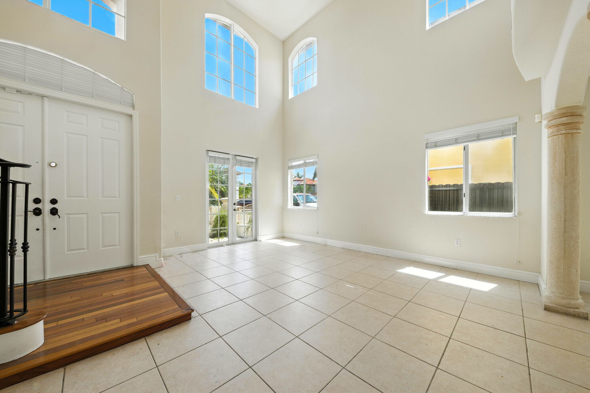 Building Photo - 15386 SW 21st Ln