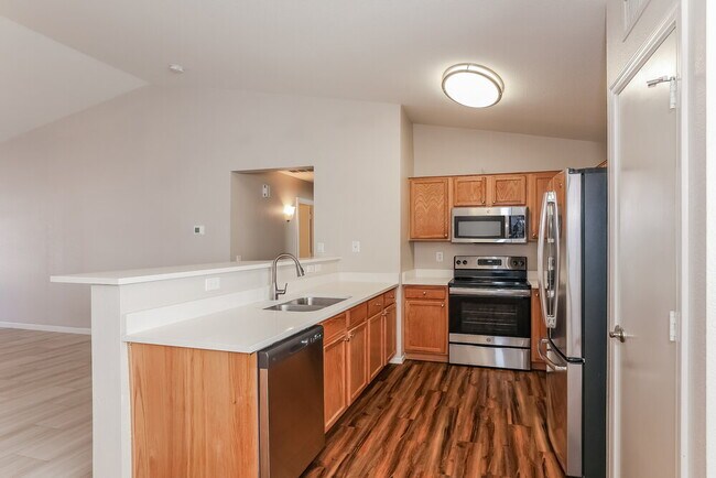 Building Photo - 14338 N 129th Ave