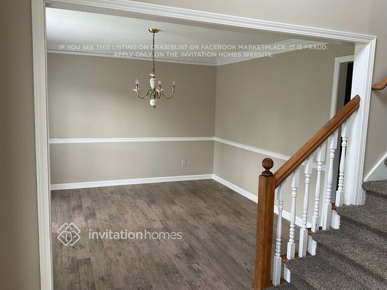 Building Photo - 2357 June Springs Dr SW