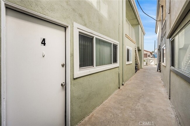 Building Photo - 16862 12th St