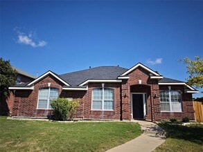 Building Photo - 12268 Foothill Ln