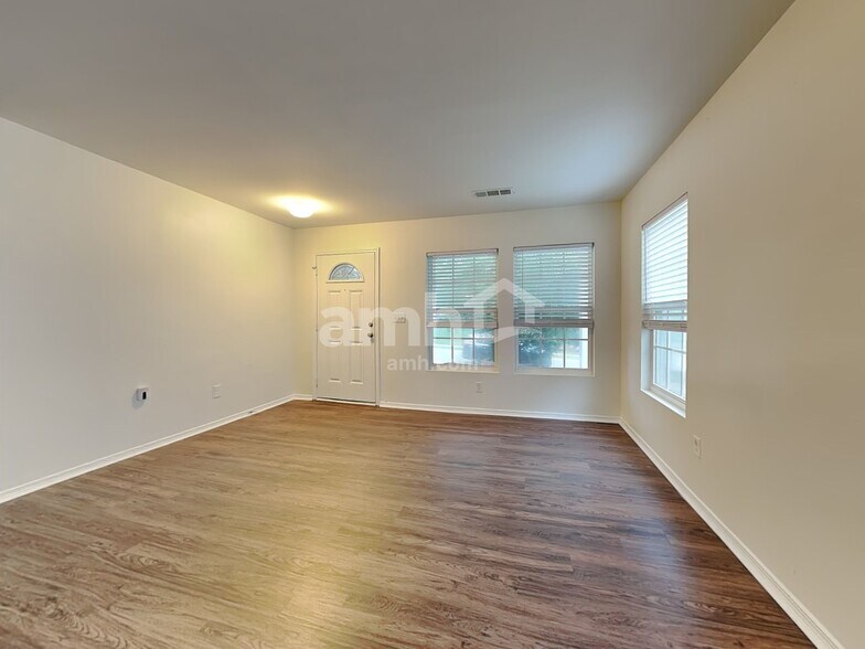 Building Photo - 12408 Lanier Islands Cir