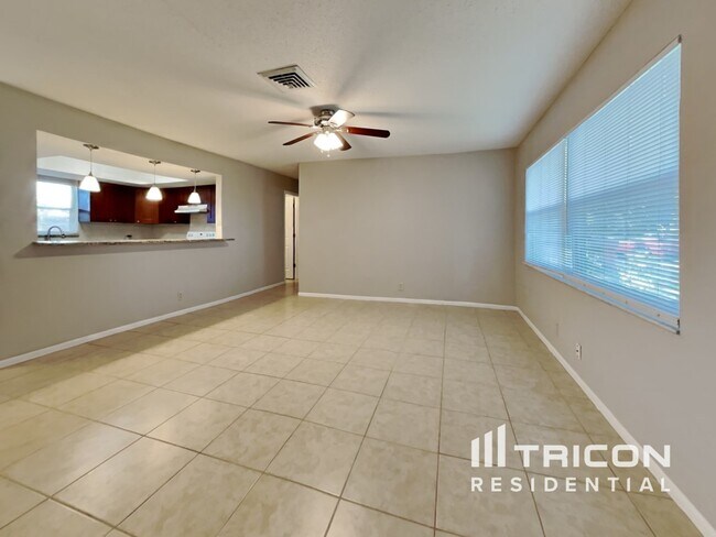 Building Photo - 10951 110th Ave N