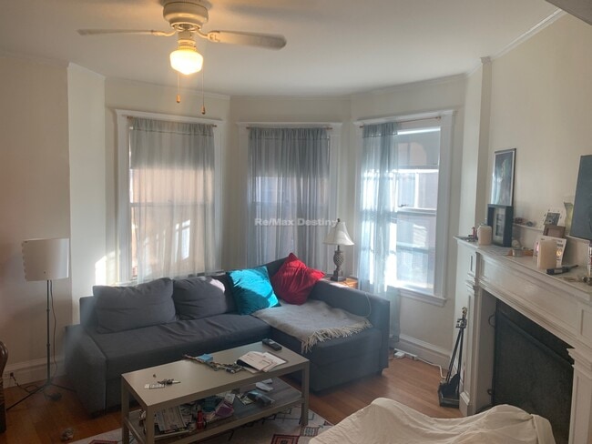 Building Photo - 33 Concord Ave