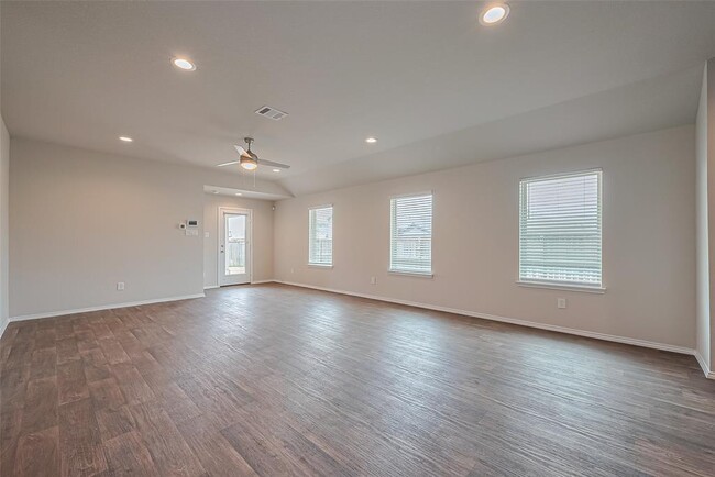 Building Photo - 15312 Timber Preserve Ln