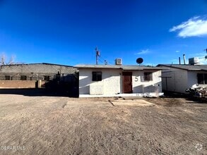 Building Photo - 7167 N Loop Dr