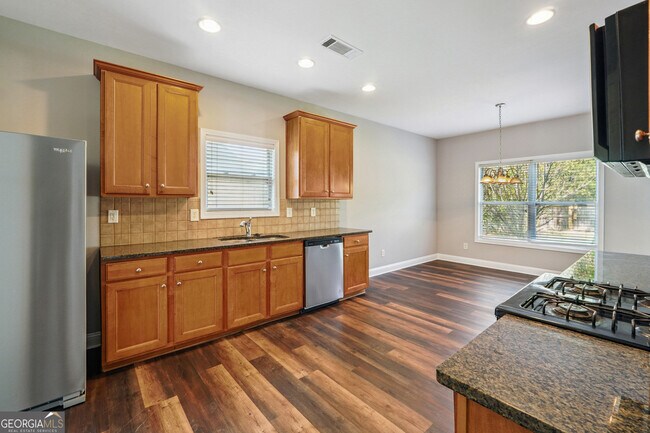 Building Photo - 405 Ashley Ln